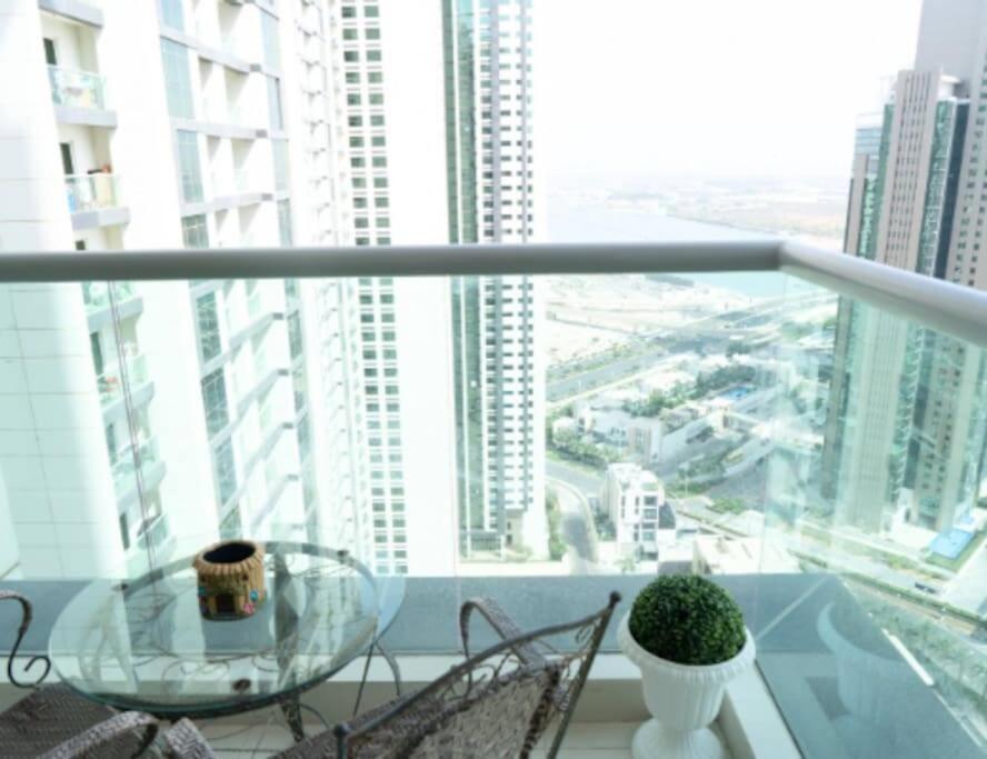 Victorian Charm 1br Stylish Haven Al Reem *