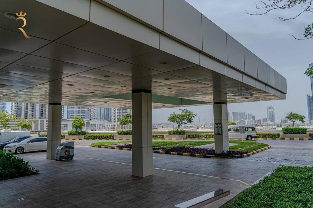 Victorian Charm 1br Stylish Haven Al Reem Apartment Abu Dhabi