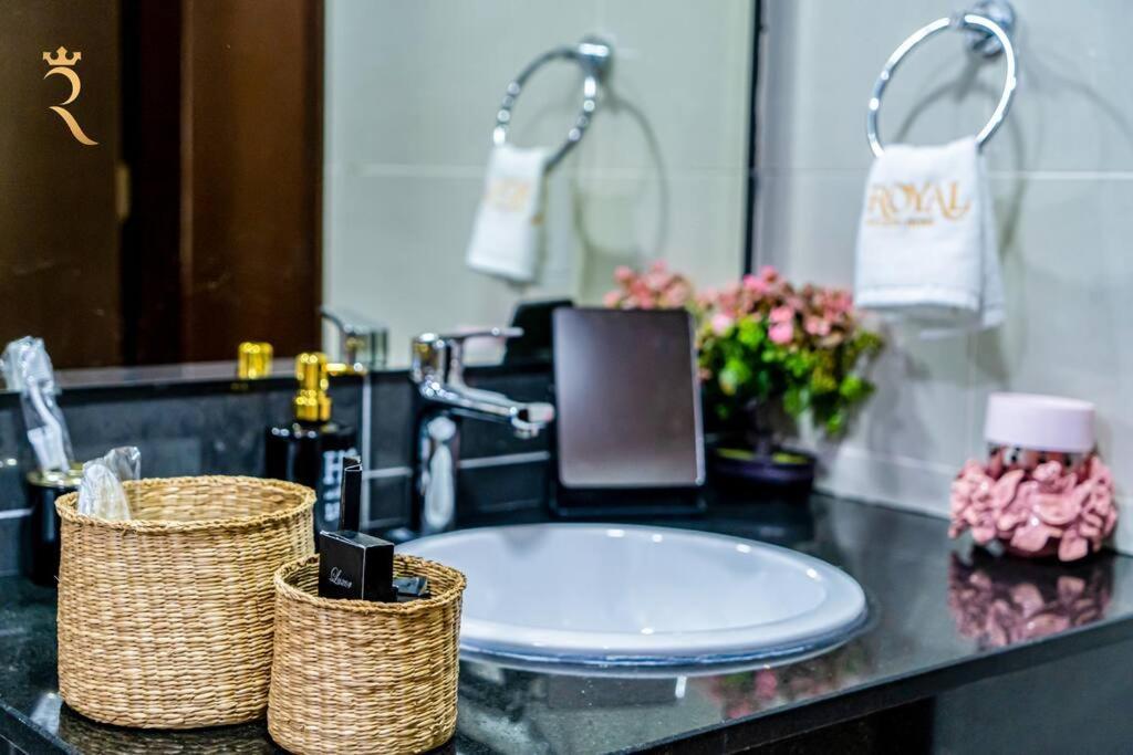 Victorian Charm 1br Stylish Haven Al Reem *