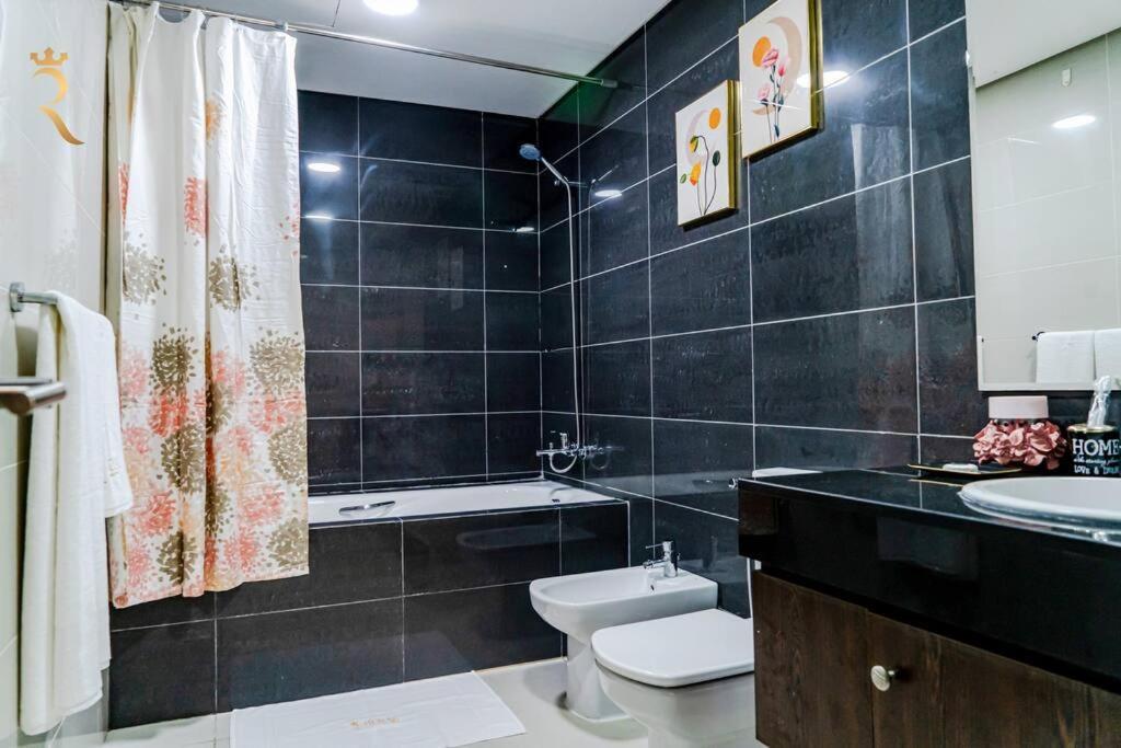 Victorian Charm 1br Stylish Haven Al Reem Apartment